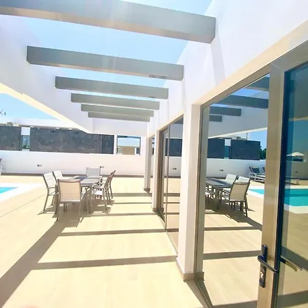Luxury Celine - 3 Beds - 3 Baths Puerto del Carmen (Lanzarote)