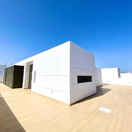 Luxury Celine - 3 Beds - 3 Baths Apartment *